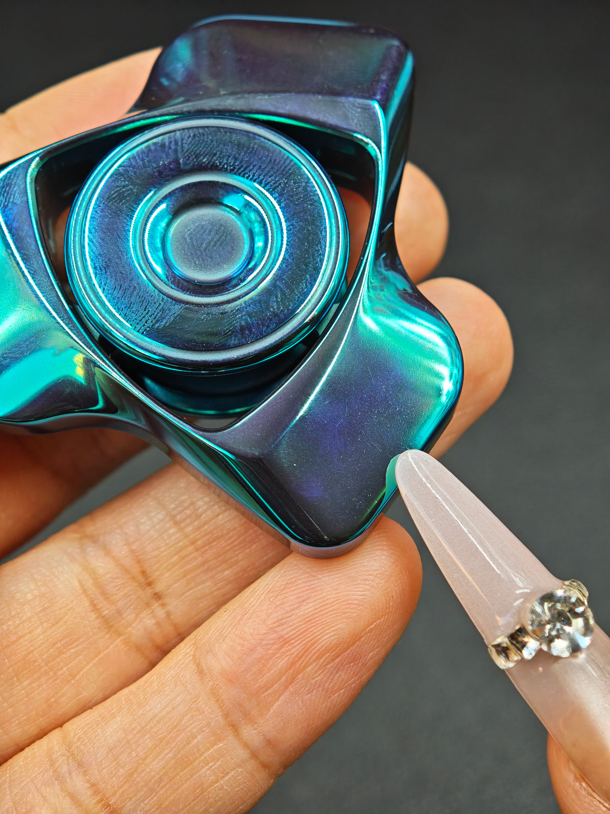 Phantom Dual Leaf Zirconium Oil Slick
