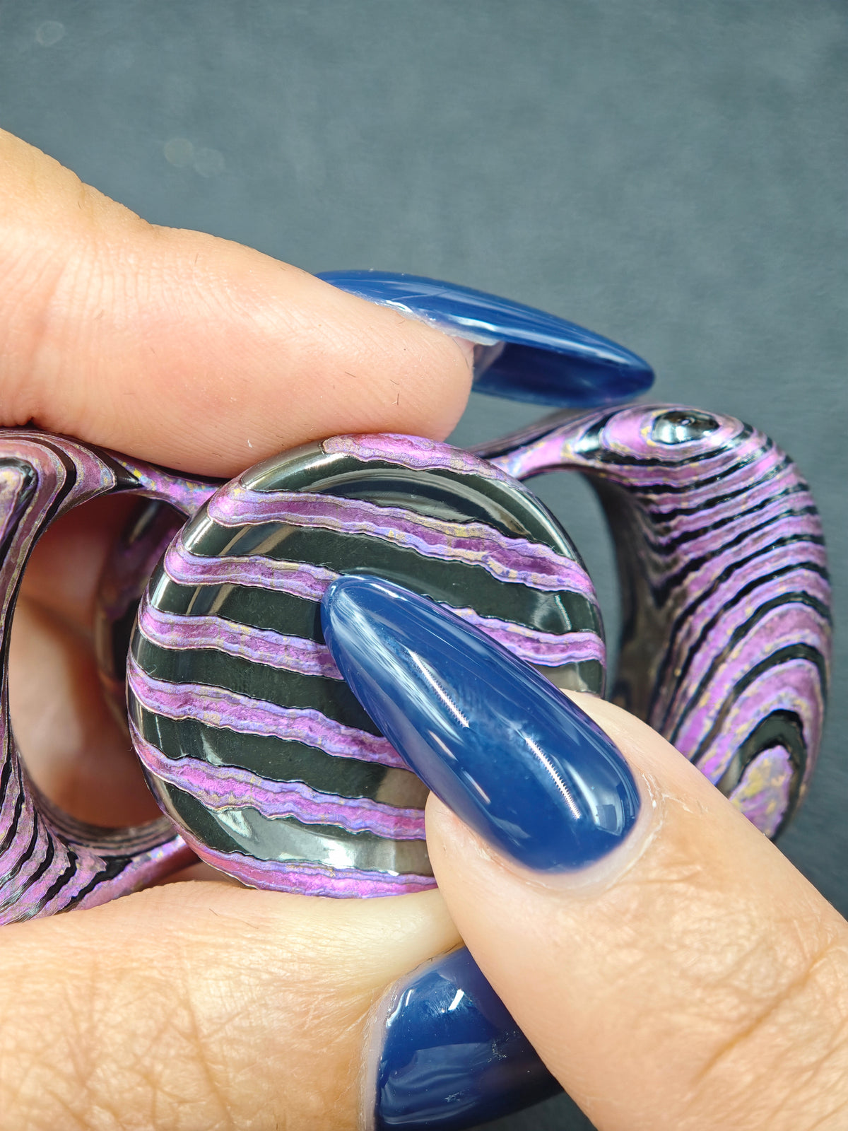 Two-Leaf Horizon Mega Zircuti Color-Anodized