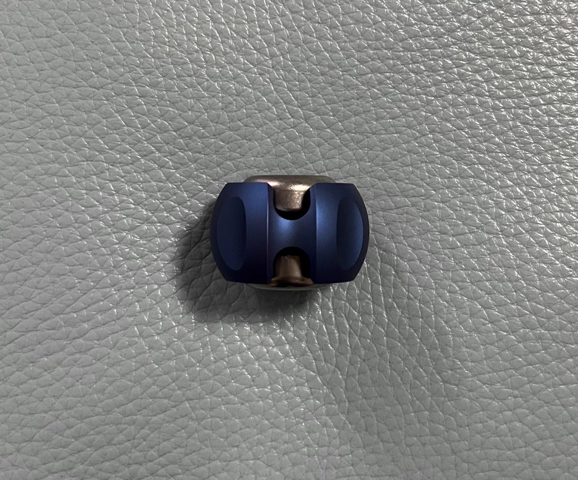 Noiz Titanium