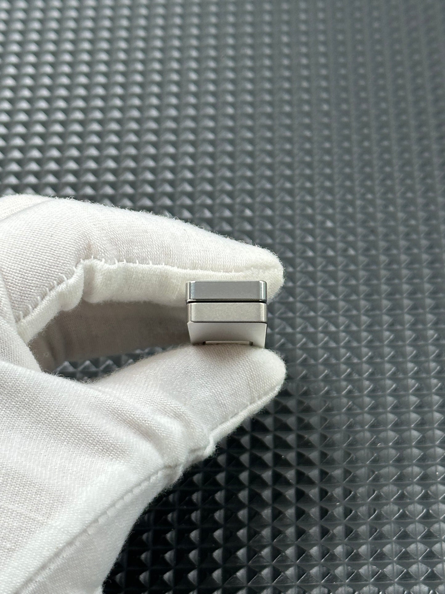 Choc Titanium