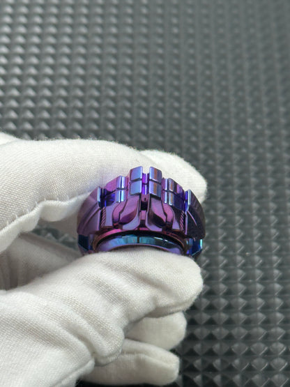 Dark Shell Opening Zirconium