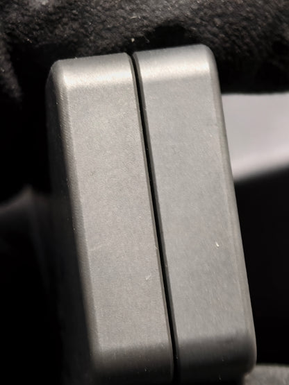 Mute Zirconium