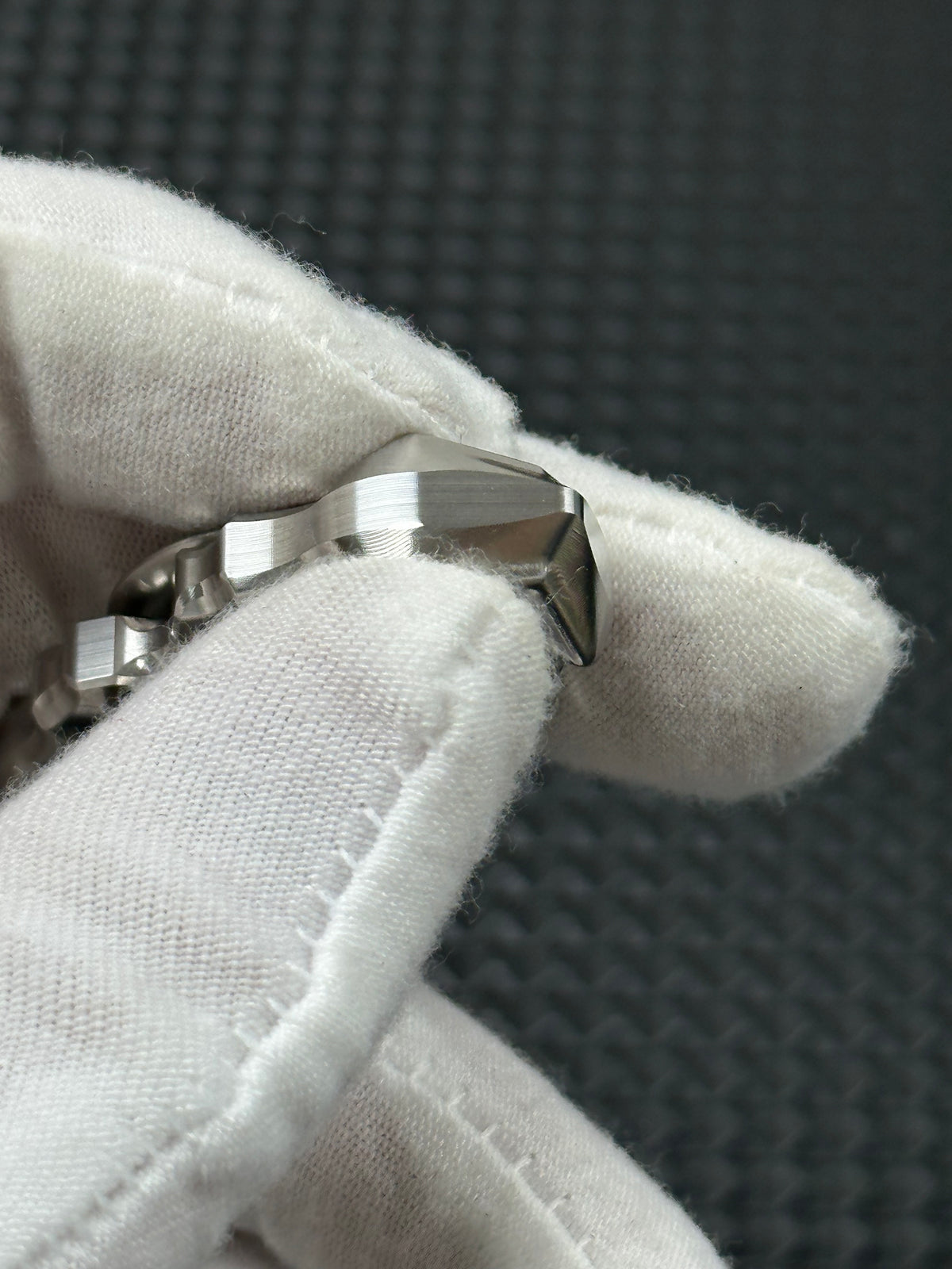 Thorns And Fog Stainless Steel Machine Finished