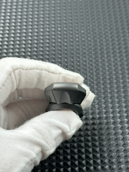 Wing Zirconium