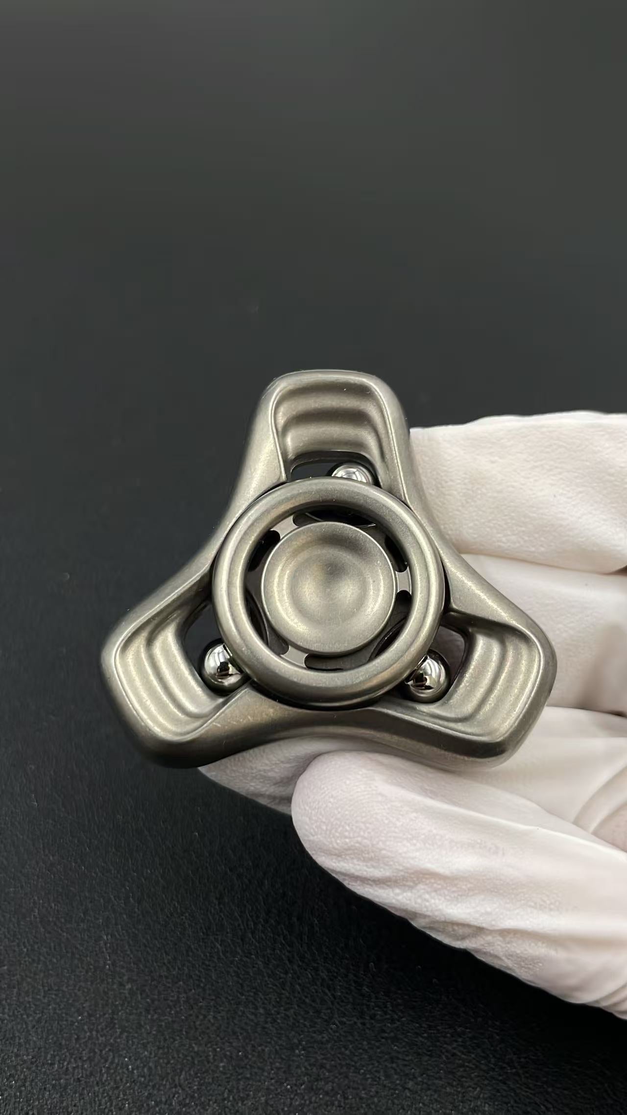 Folding Leaf Mini Titanium