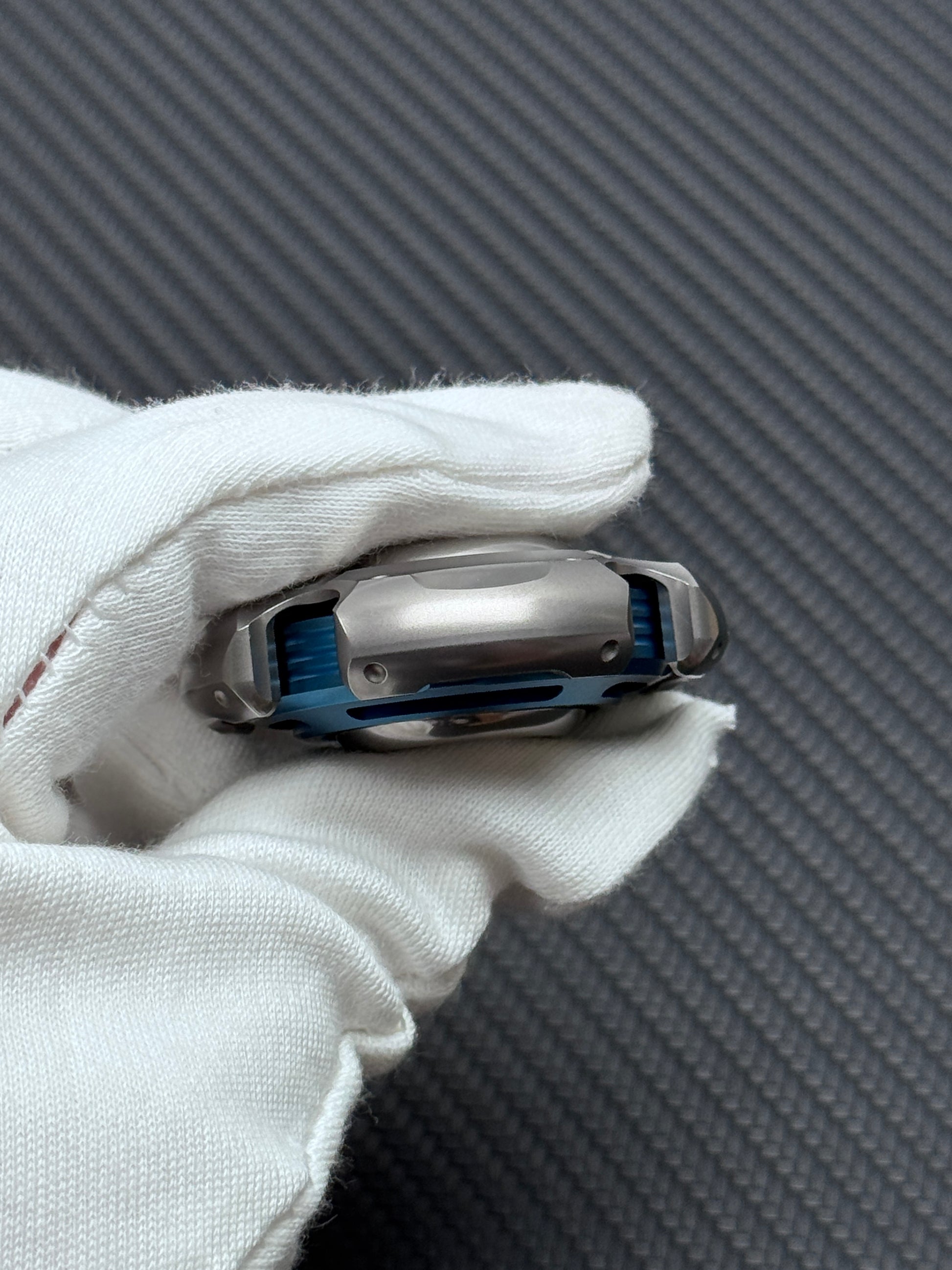 Resonance Titanium Limited Edition