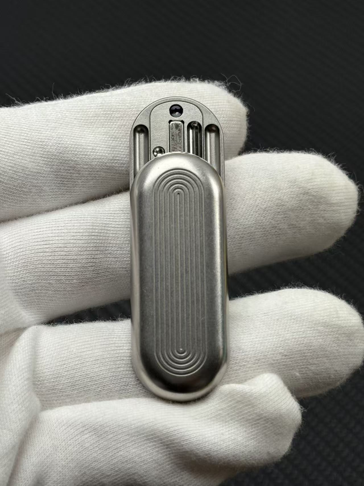 Floating Cloud Stainless Steel Stonewashed