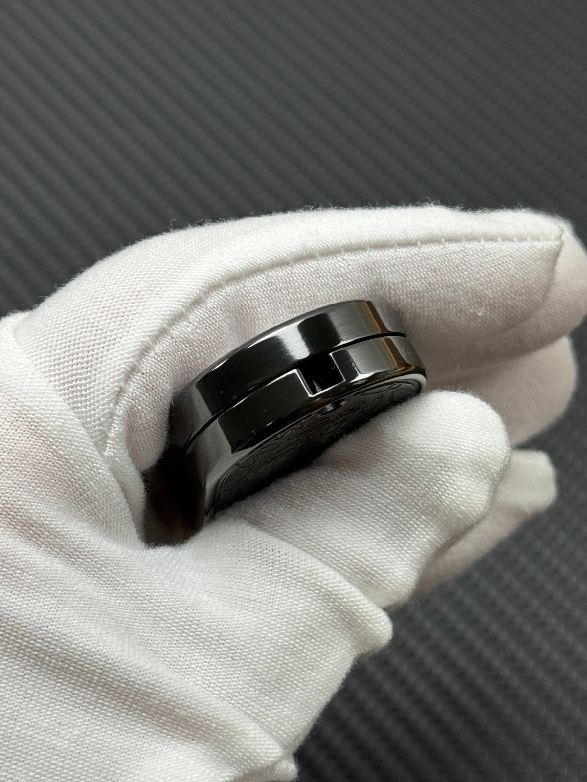 Grumpy Rabbit Rhythm Zirconium Engraved