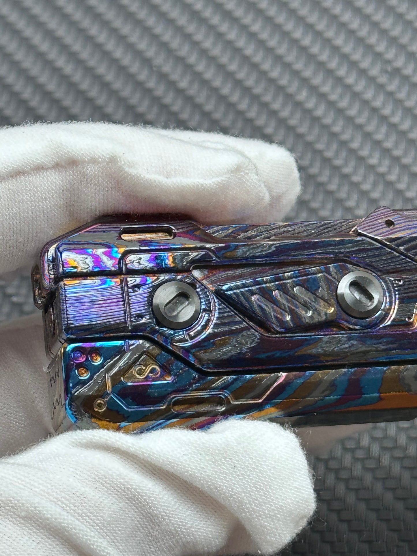 MT99 Zircuti