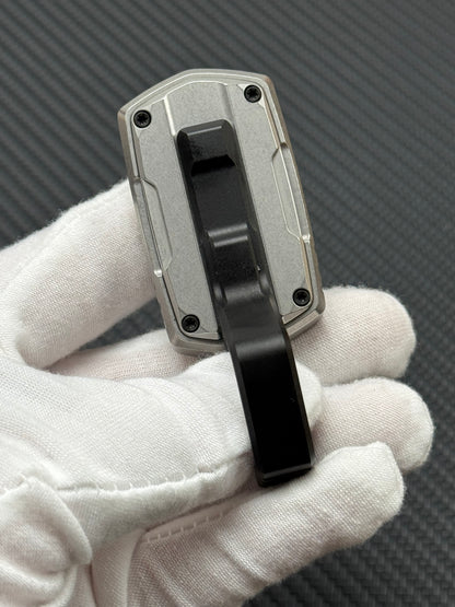 Thousand machines Stainless Steel Stonewashed