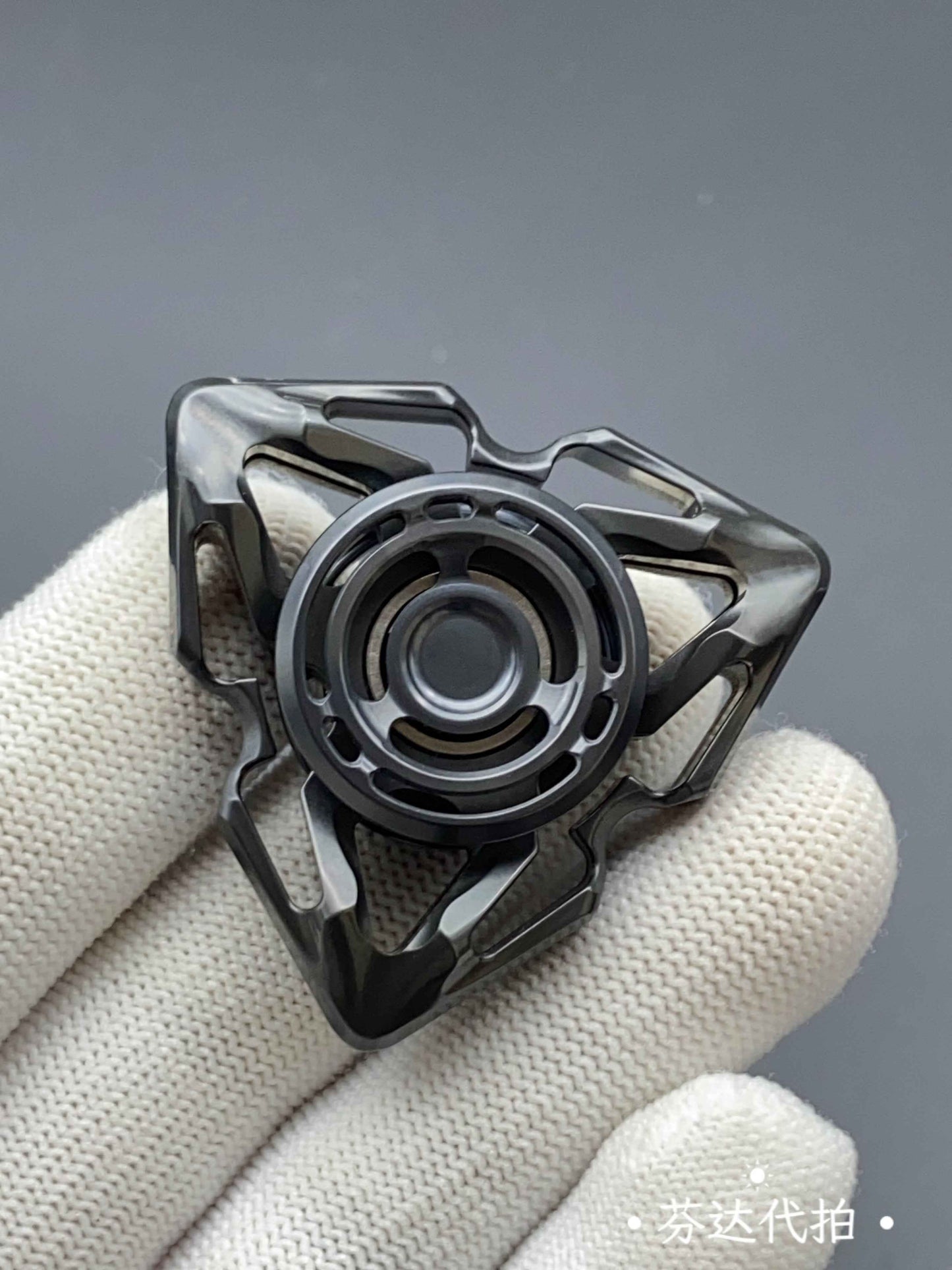 Lingfeng Zirconium