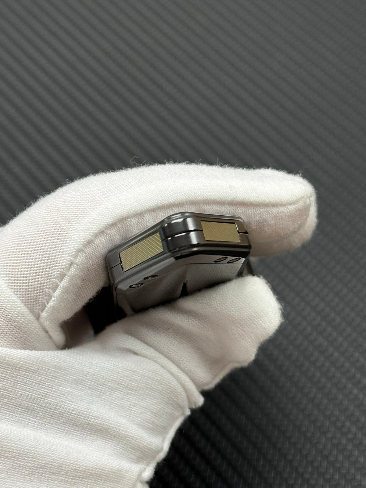 Aroundight Zirconium Polished