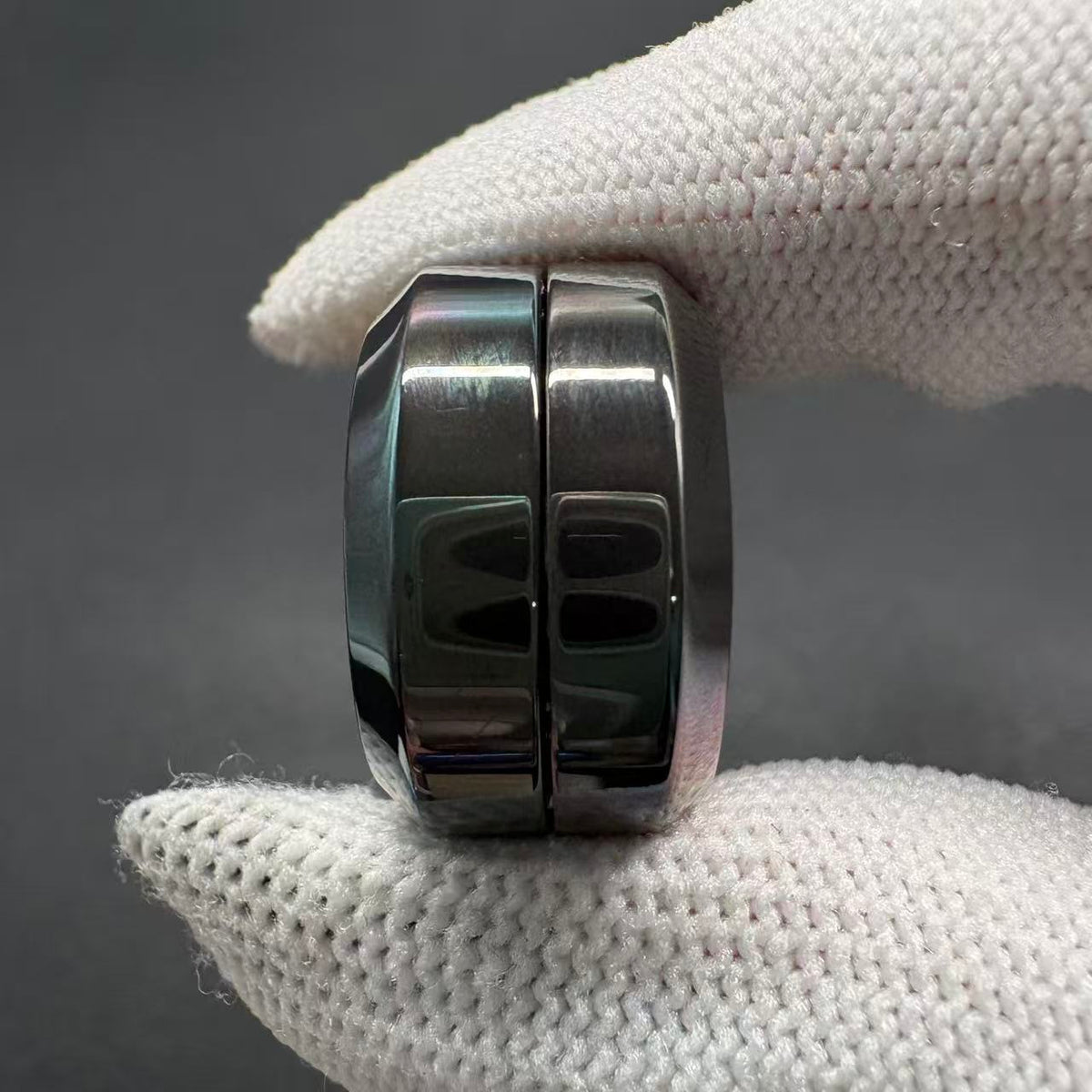 Nado Zirconium Polished Oil Slick