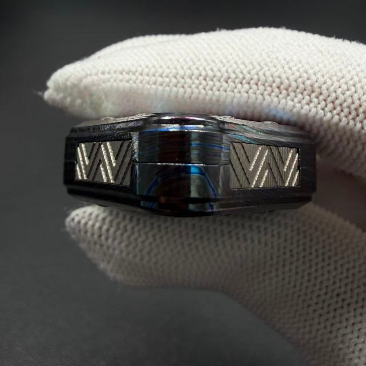 Azure Dragon Lake Sword Zircuti