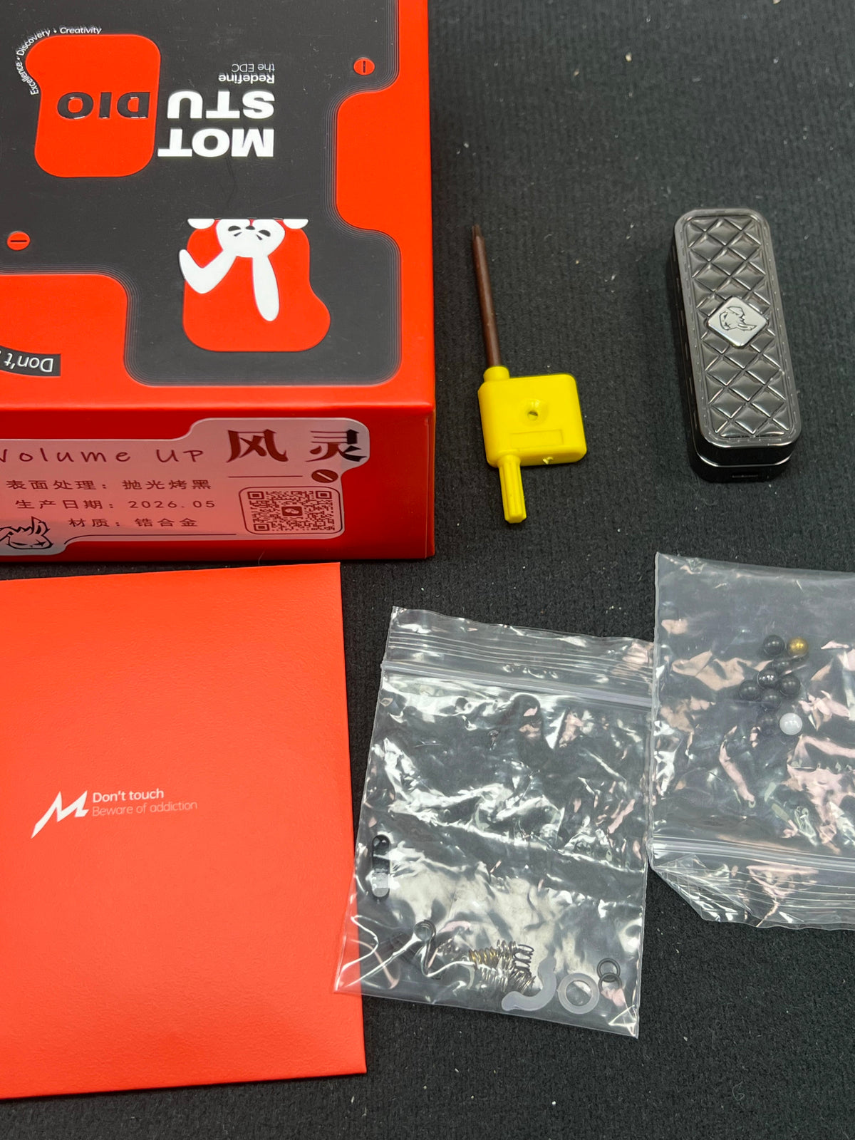 Feng Ling Zirconium Polished