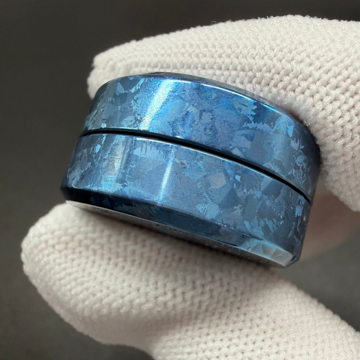 F2.8 Crystallized Titanium