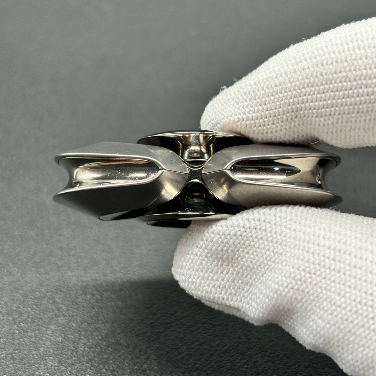 Lentic Stainless Steel