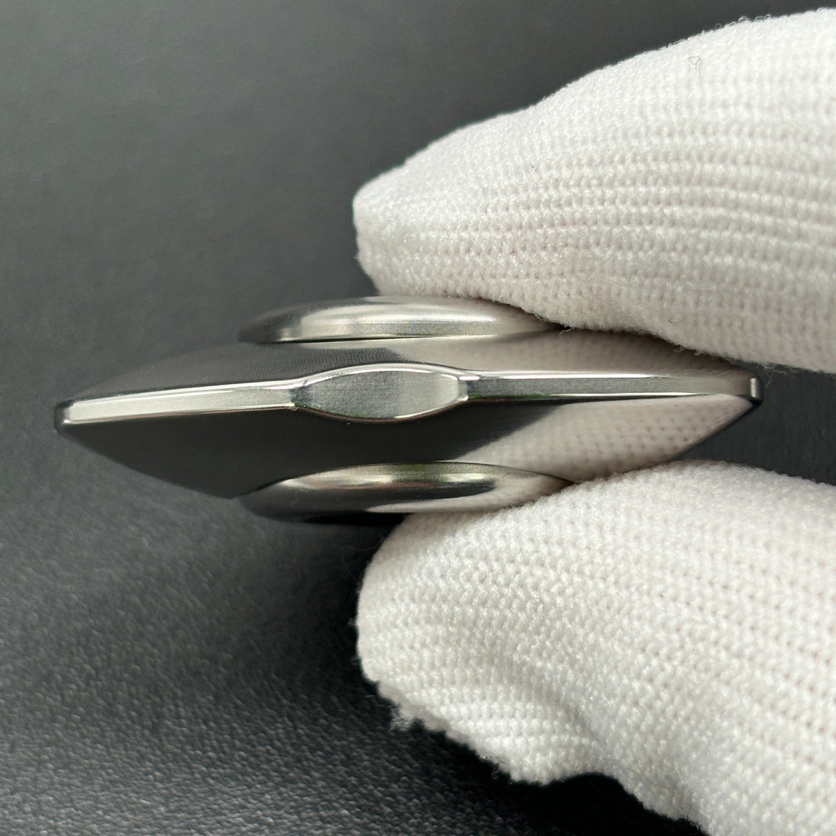 Hourglass S2 Stainless Steel