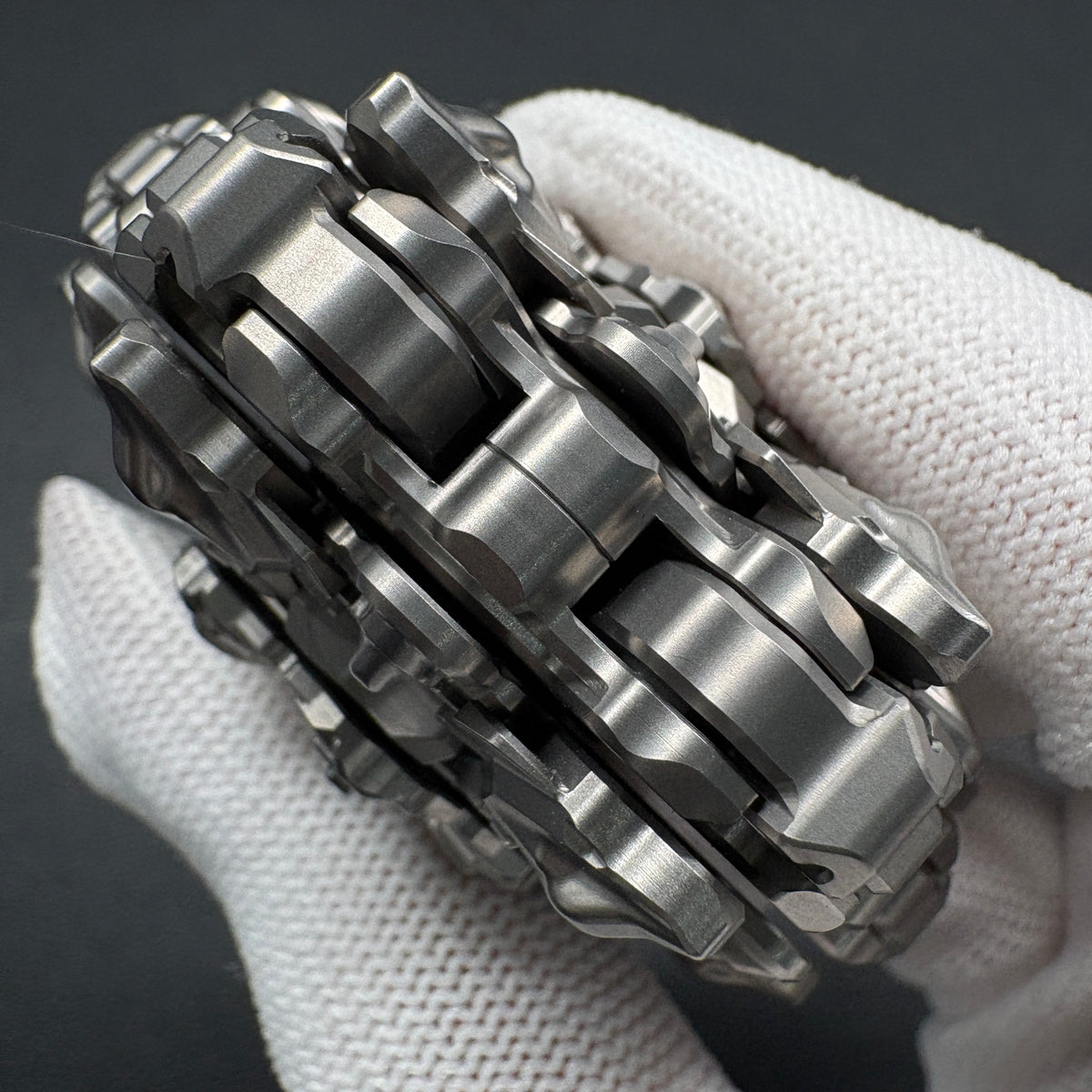 SEQUENCE EDC Dijiang Shell Opening Titanium