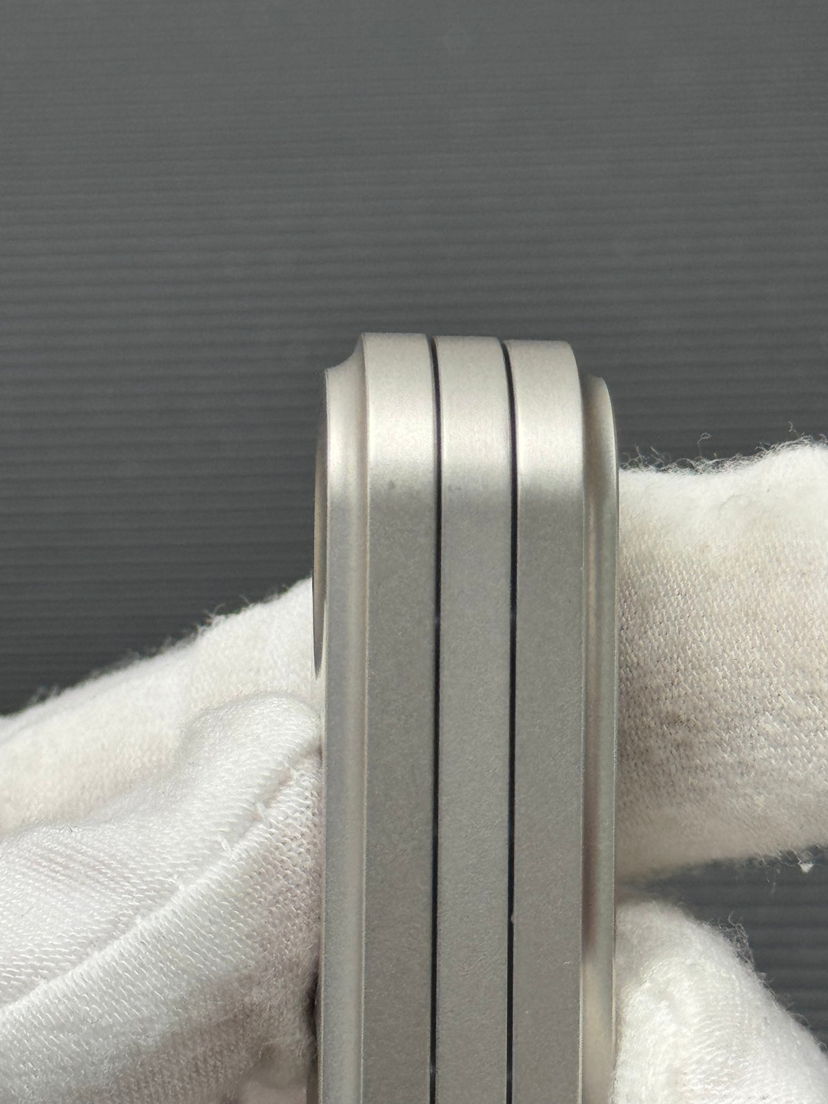 Pea Stainless Steel Stonewashed