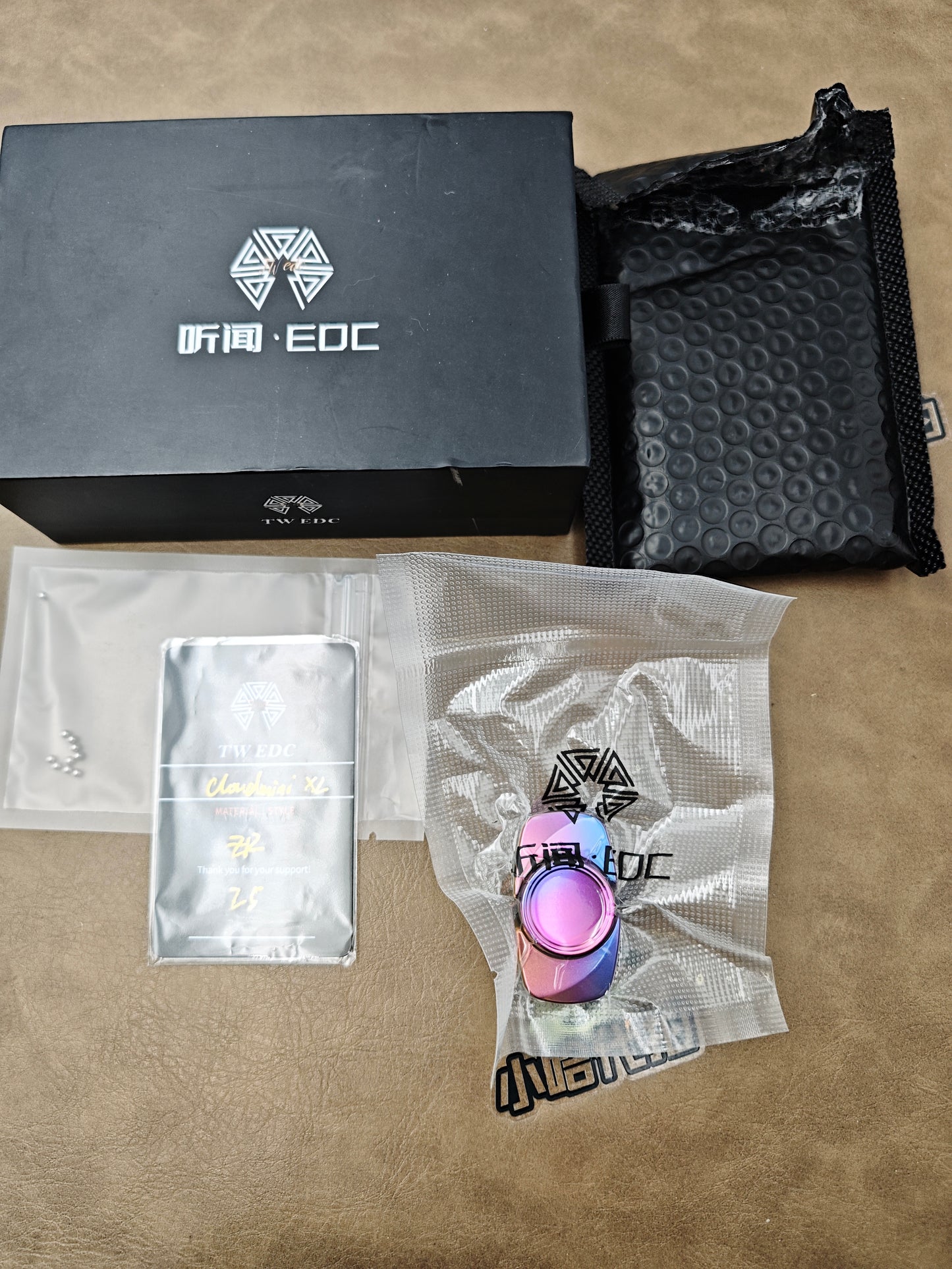 Premium Exquisite Cloud Zirconium Brand New