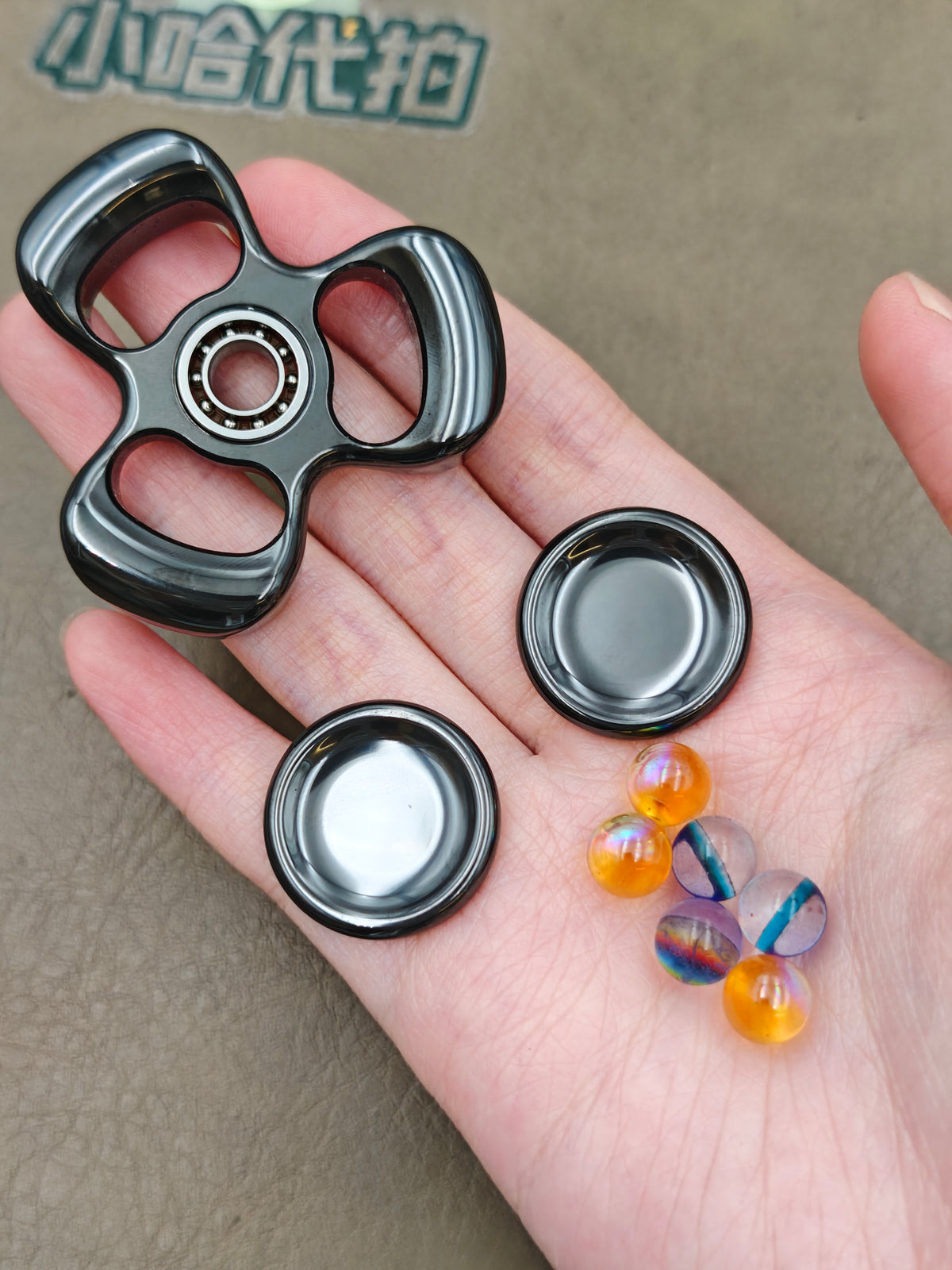 Three-Leaf Horizon Zirconium Polished
