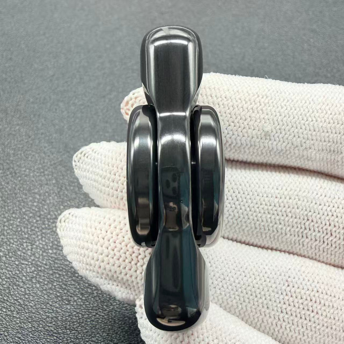 Splendor Zirconium Color-Anodized Polished