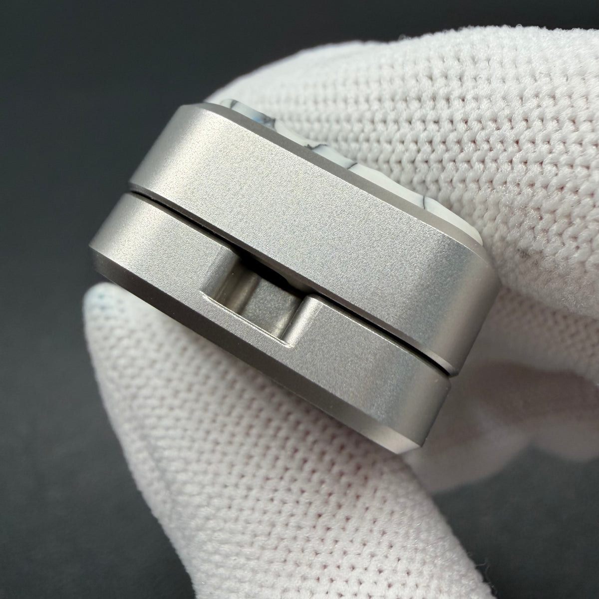 Wuji Stainless Steel Resin-Sealed