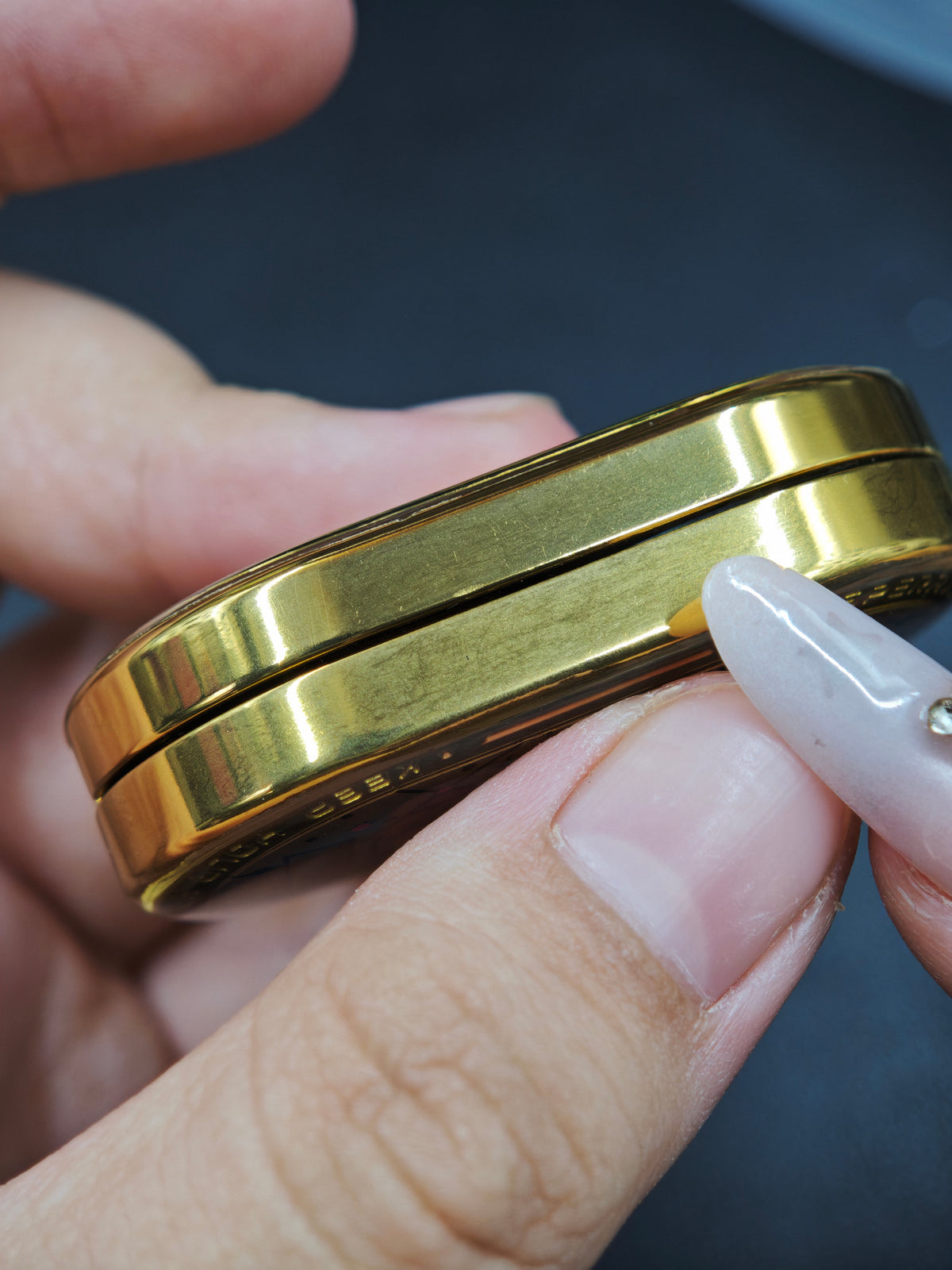 Groove Zirconium Gold Plated Resin-Sealed