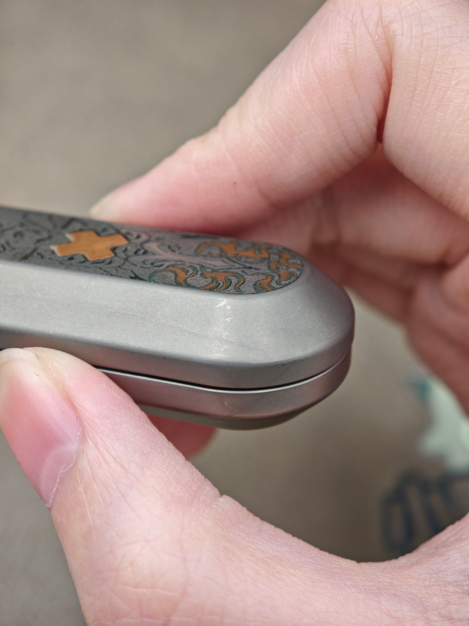 Axis Zirconium