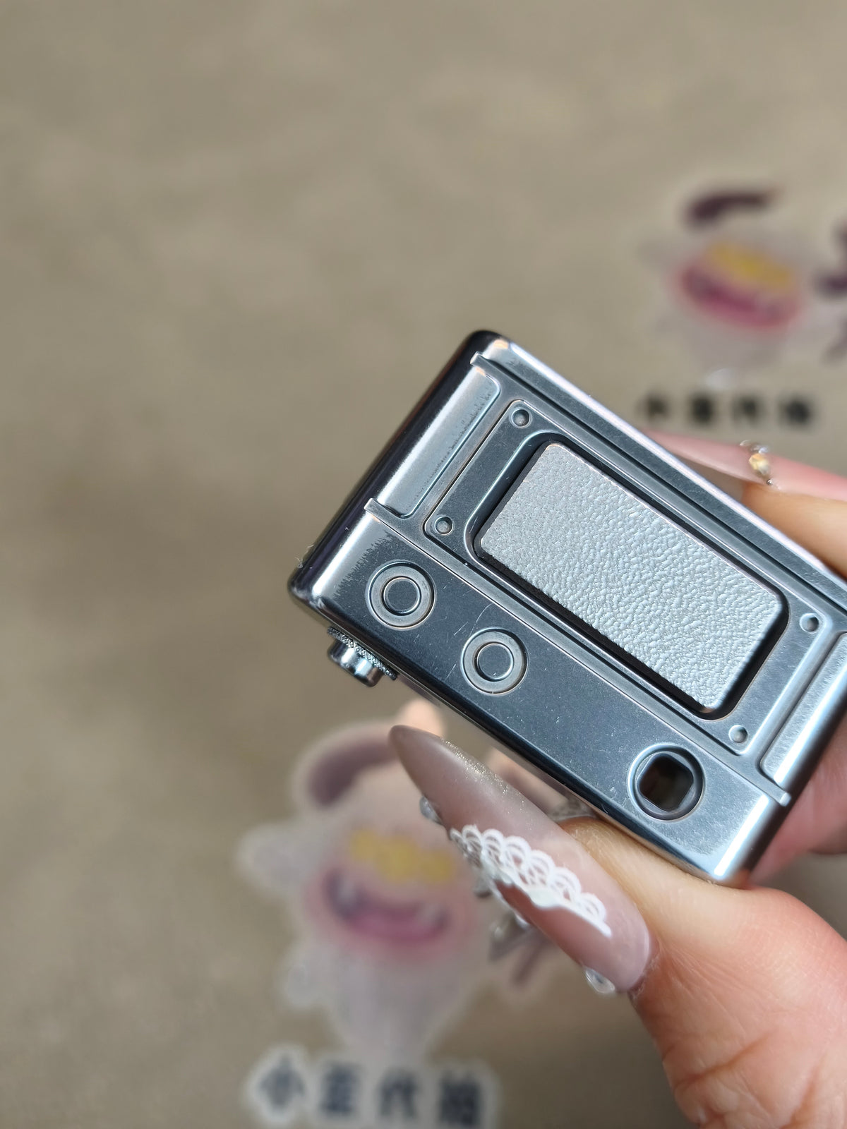 Camera M Titanium Distressed