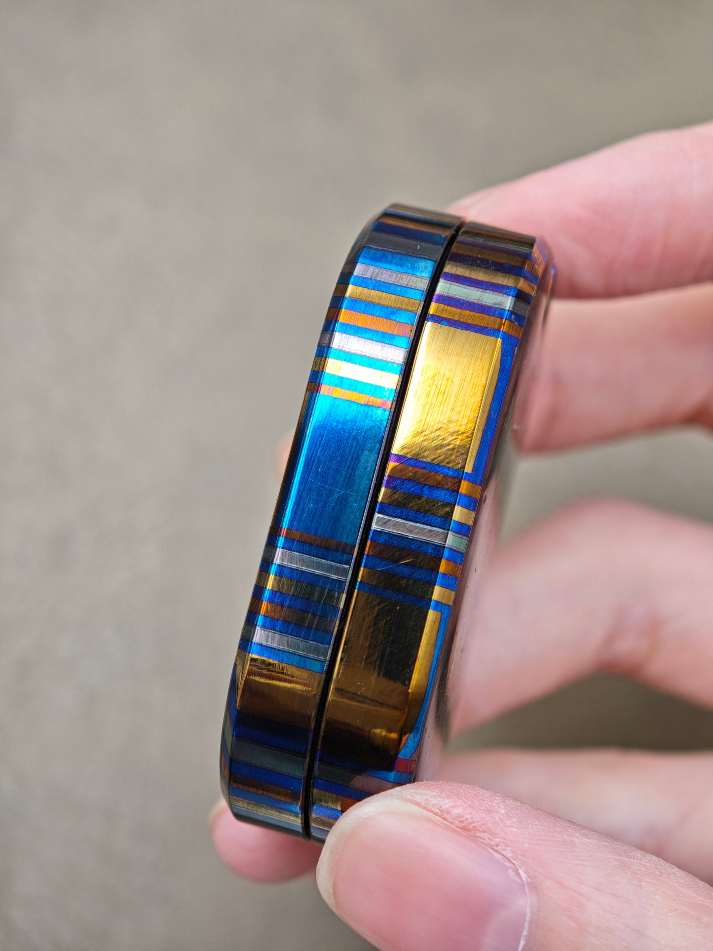F2 Zirconium Zircuti