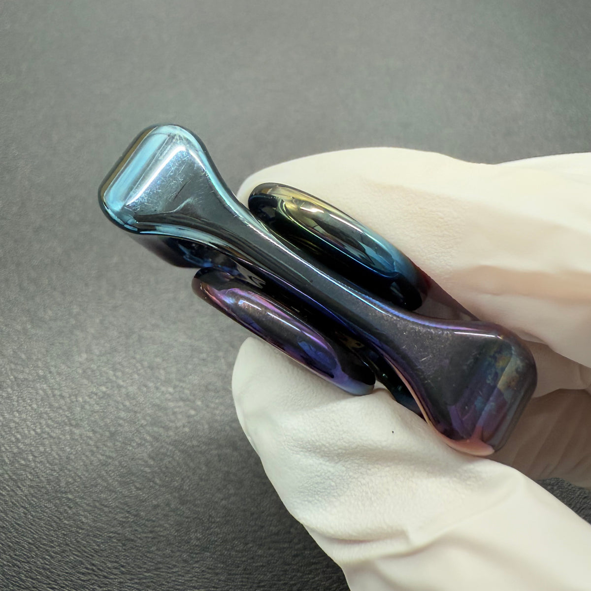 Two-Leaf Horizon Zirconium Oil Slick