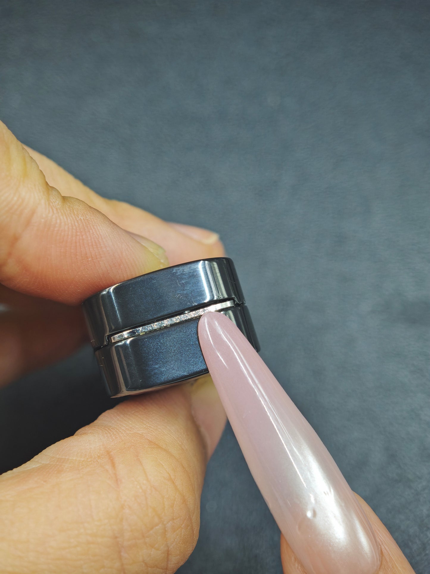 Feng Ling Zirconium