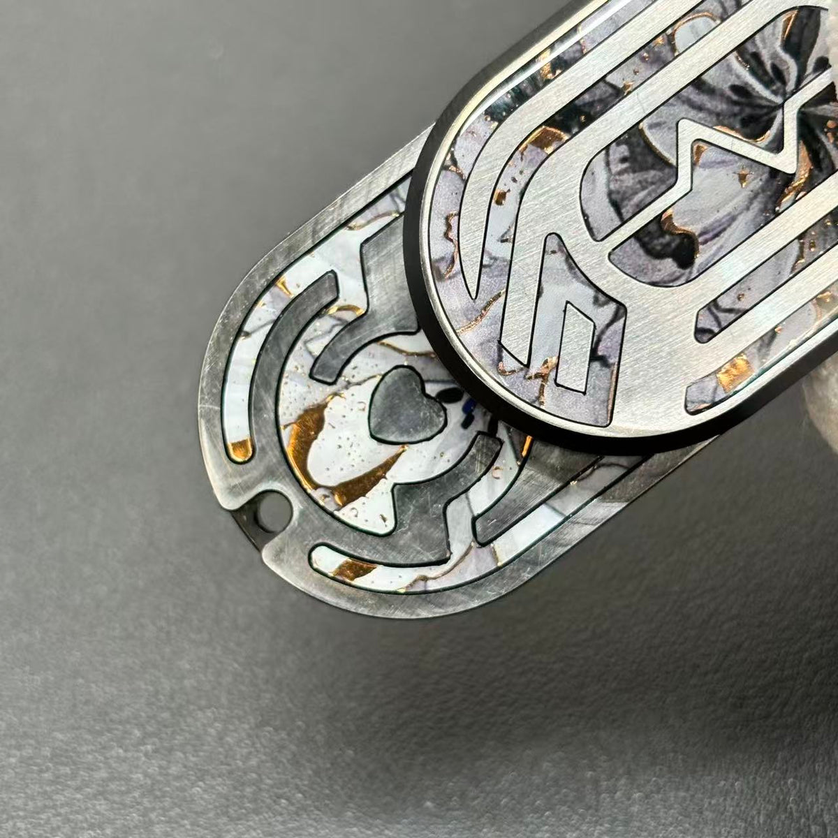 Groove Stainless Steel Resin-Sealed