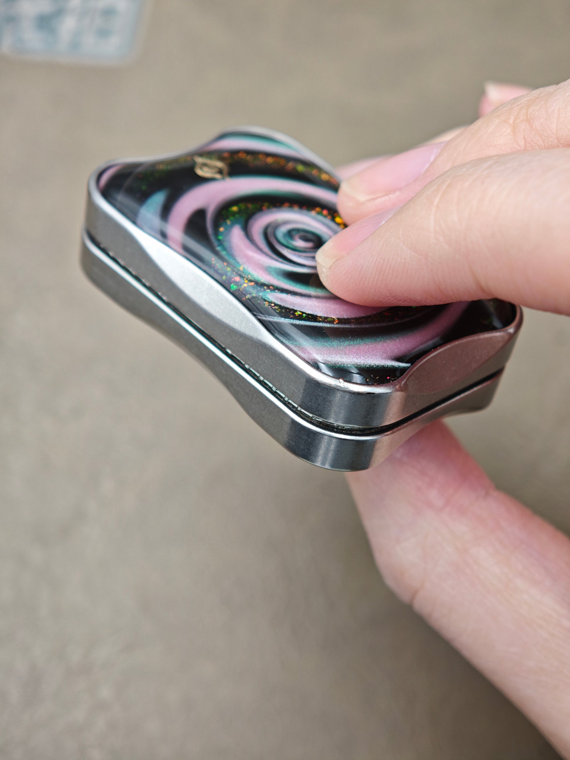 Aura Sand Stainless Steel