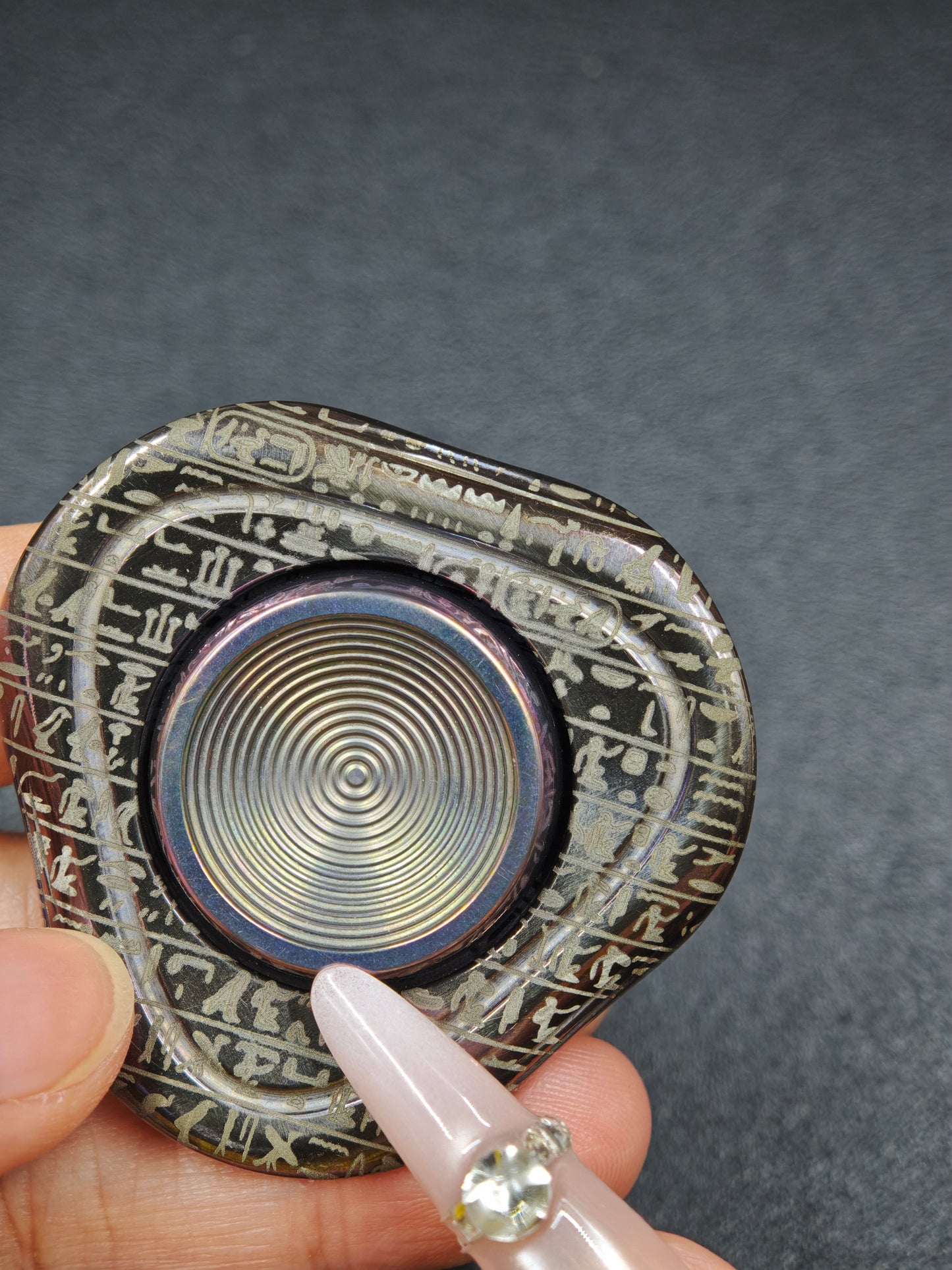 Zeppelin Zirconium PC