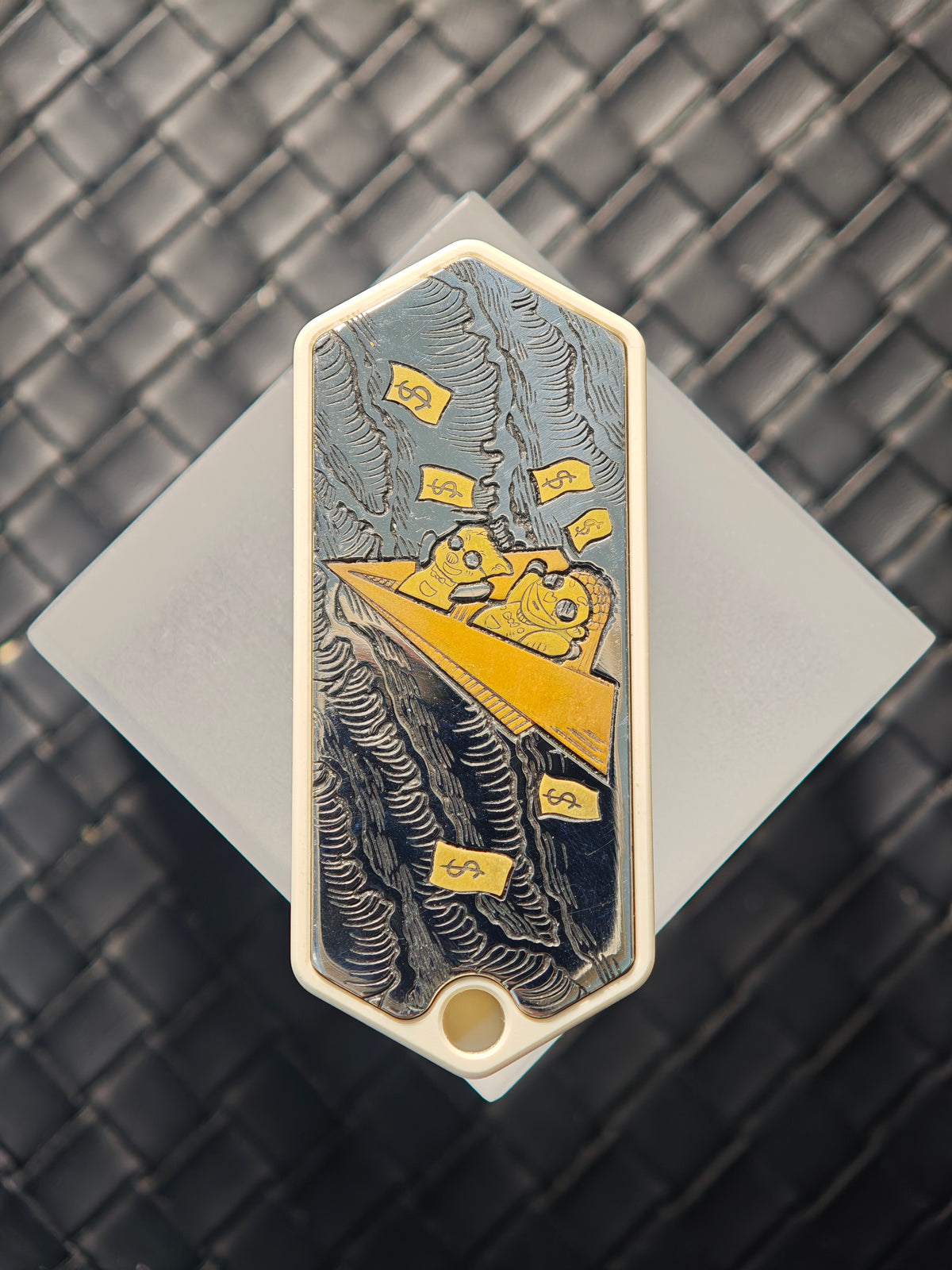 Plane PEEK