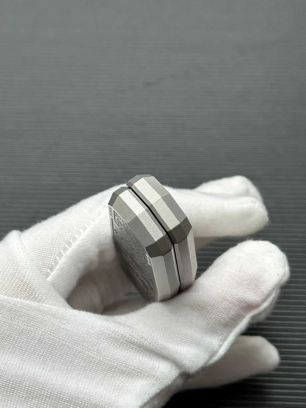 Monolith Stainless Steel