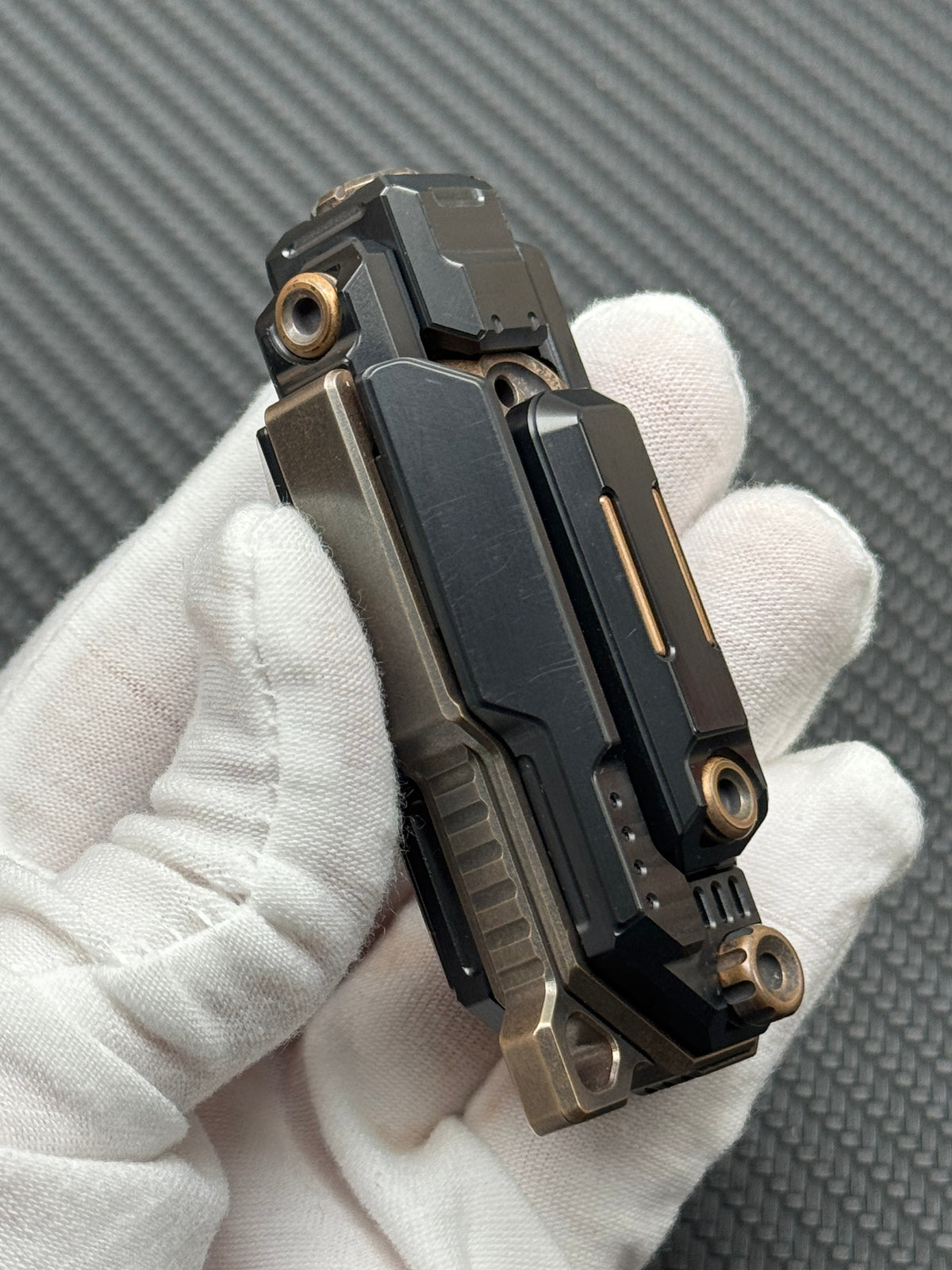 Shockwave PEEK
