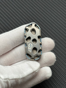 Top B Titanium
