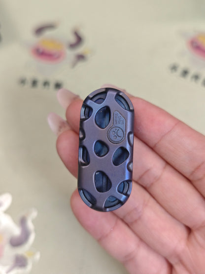 Top B Titanium