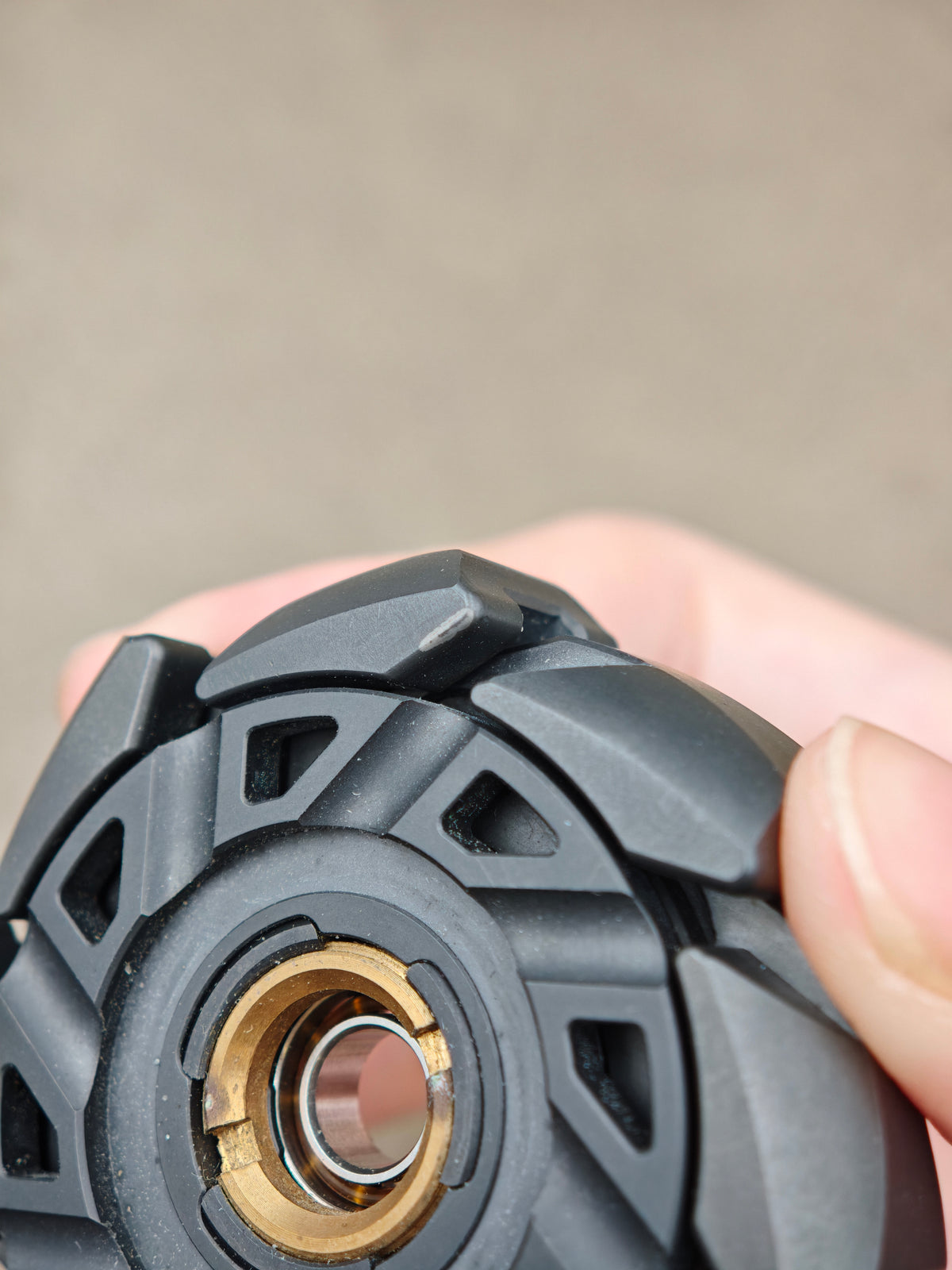 Eight Armor Initial Link Zirconium