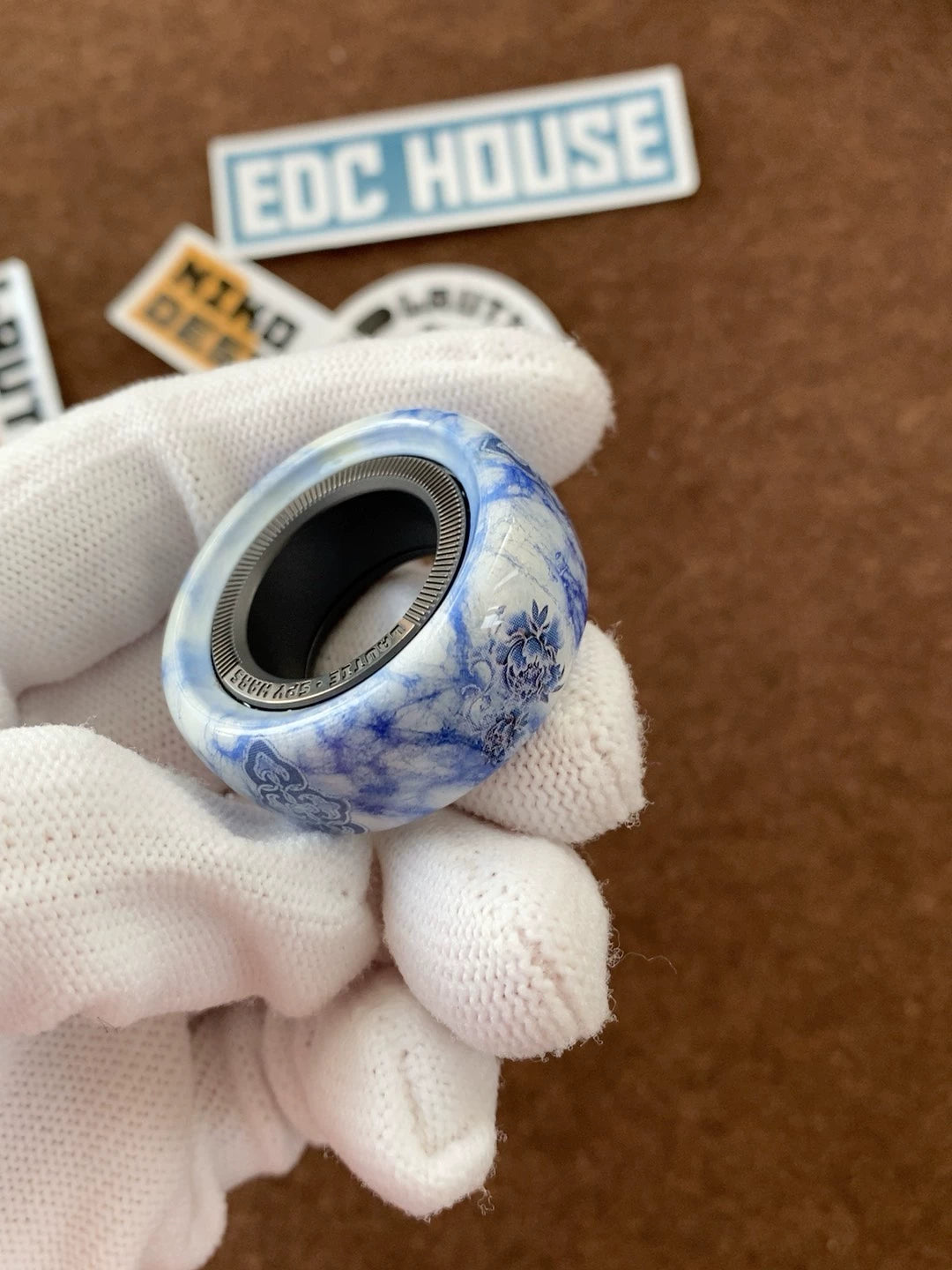 Mechanic-C Porcelain