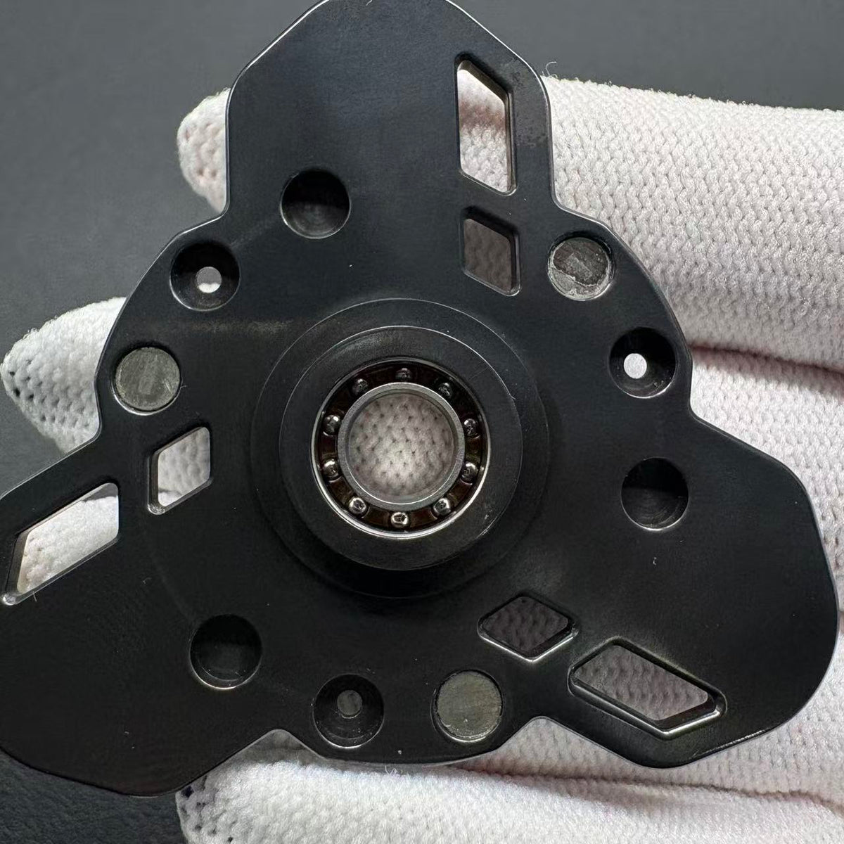 Tri Linkage Zirconium