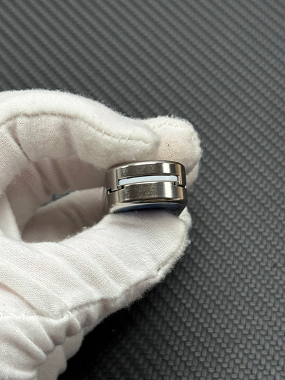 Ming Yin Titanium