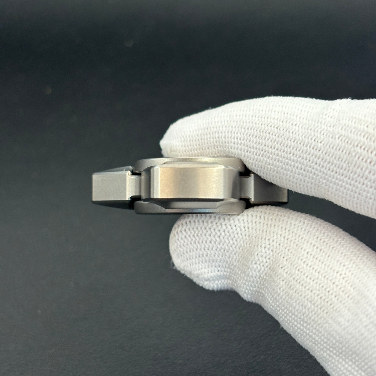Gentle Breeze Bearing Cap Titanium Stonewashed