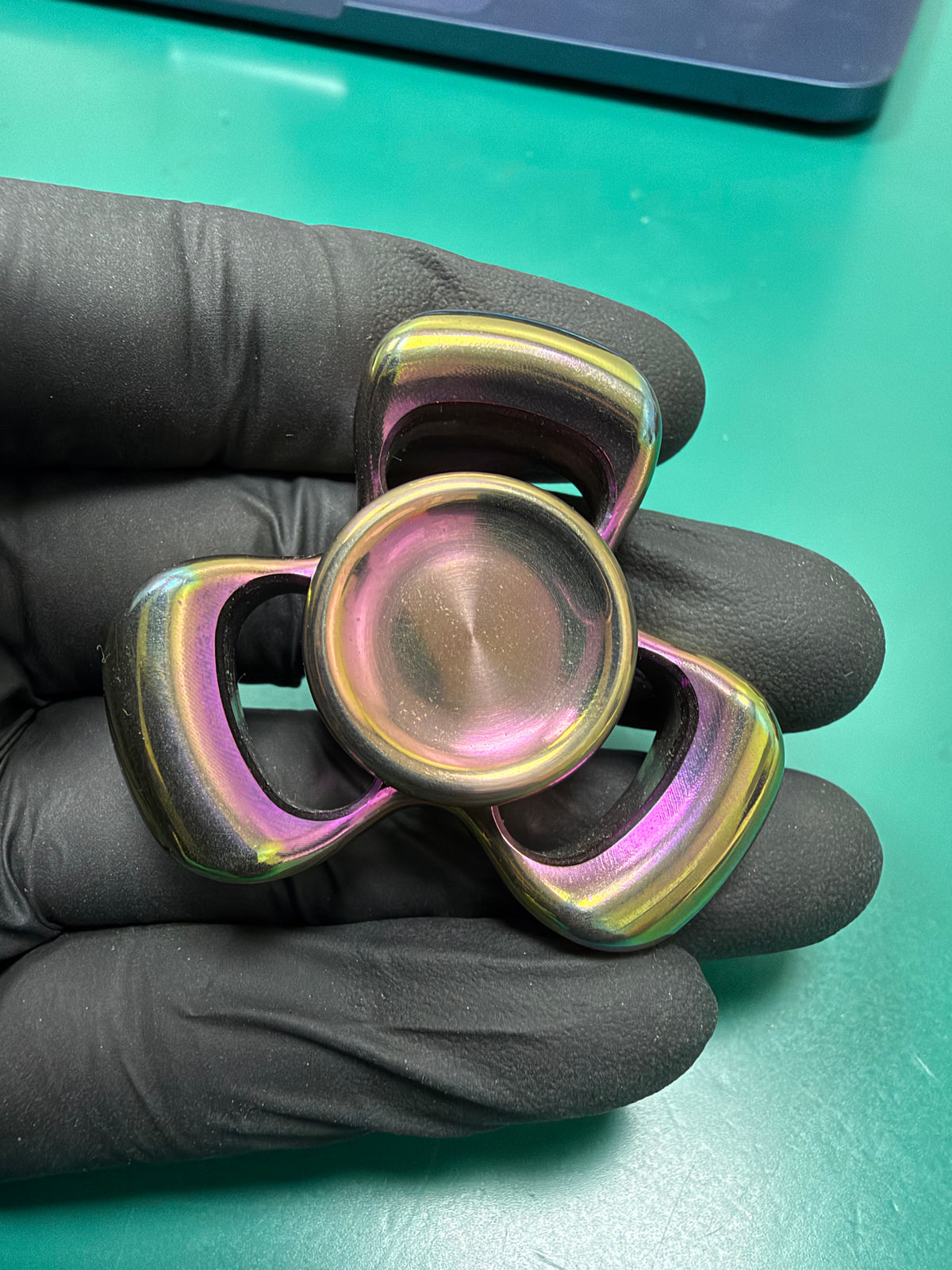 Three-Leaf Horizon Tungsten