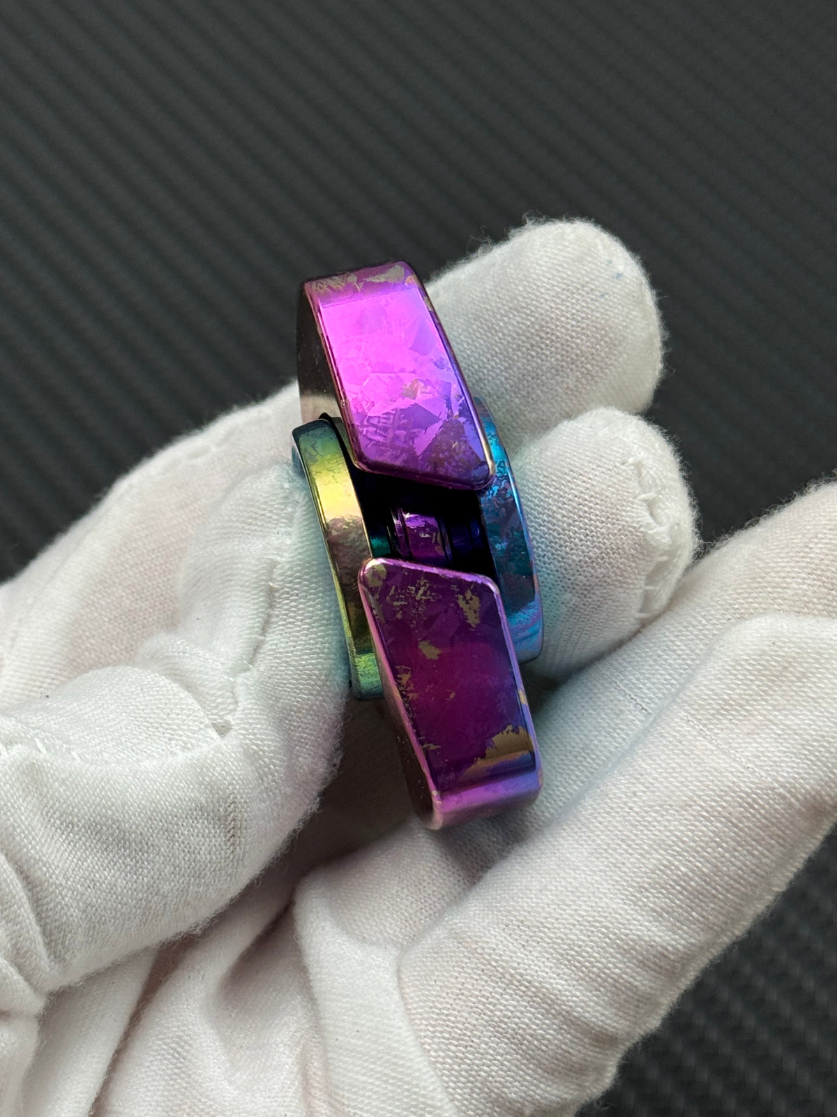 Spinner Crystallized Titanium
