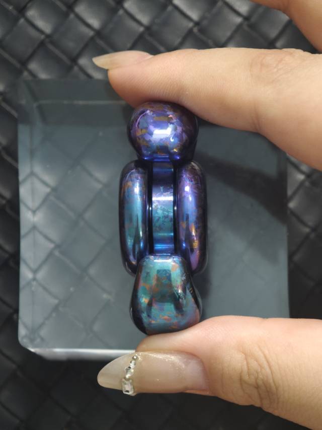 Edan Crystallized Titanium